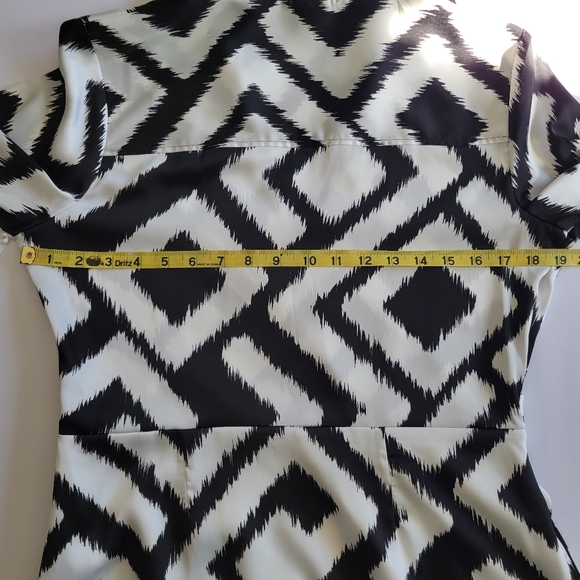 Worthington Shirt Dress. - Picture 6 of 9